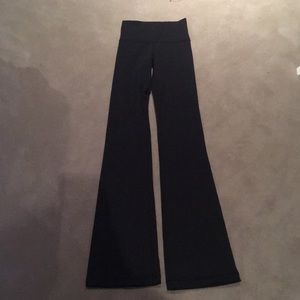 Lulu lemon black yoga pants